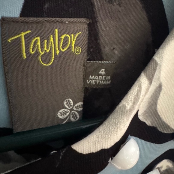 TAYLOR Bold Rose Floral Print Sheath Dress Aqua & Black Size 4 - Picture 5 of 6